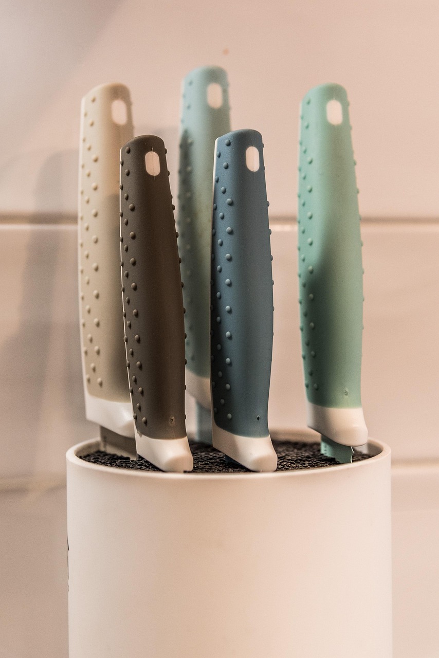 découvrez les avantages des ustensiles de cuisine en céramique : cuisson saine, distribution uniforme de la chaleur, surface antiadhésive naturelle et respect de l'environnement. optez pour une cuisine plus durable et savoureuse avec nos conseils et astuces sur les bienfaits de la céramique.