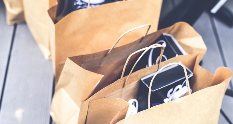 découvrez nos sacs à pâtisserie réutilisables, idéaux pour toutes vos créations gourmandes ! écologiques et pratiques, ces sacs vous permettent de cuire, conserver et transporter vos recettes facilement tout en réduisant les déchets. parfaits pour les amateurs de cuisine soucieux de l'environnement.